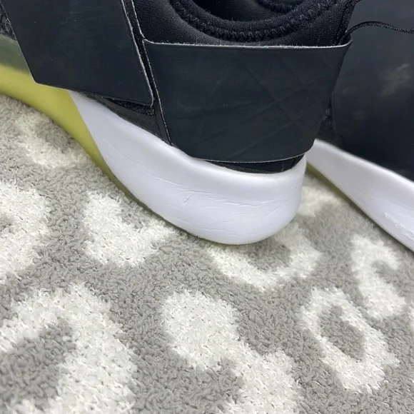 🔥🌟Nike Air Zoom Strong Trainers🌟🔥 - Picture 9 of 17